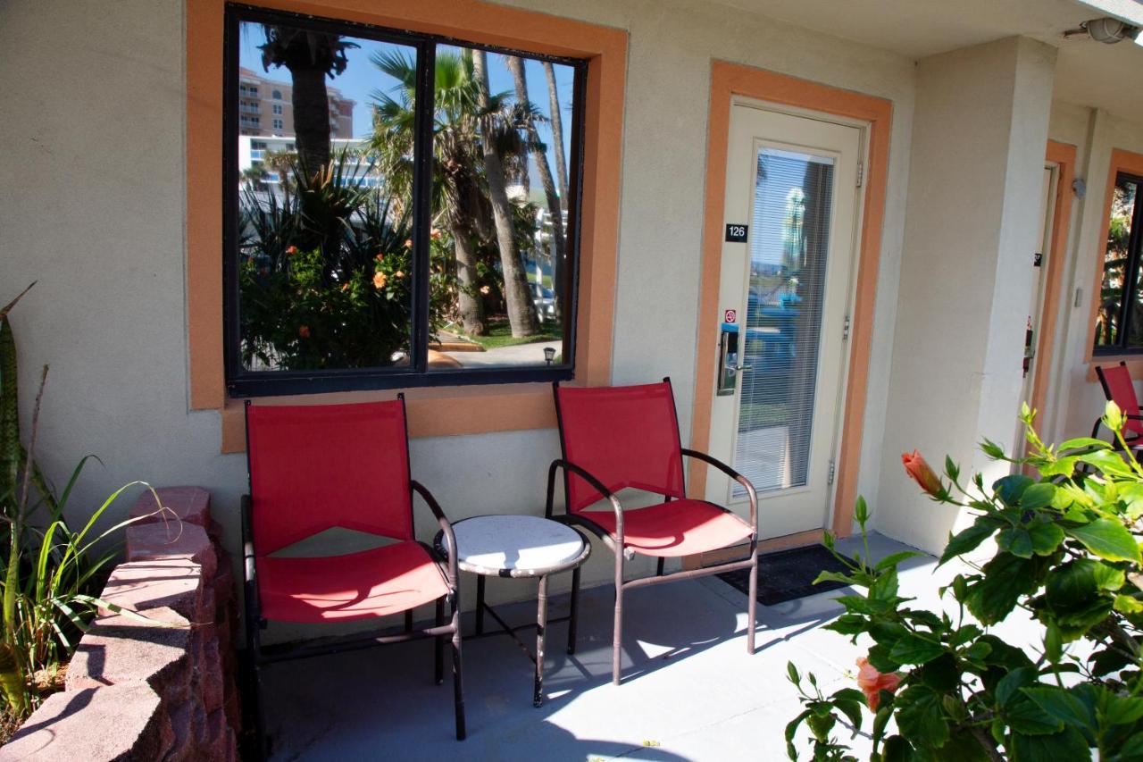 Daytona Dream Inn By Amerivu Daytona Beach Shores Exterior photo